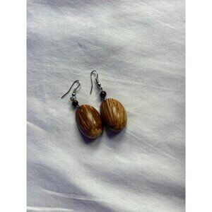 Natural Palm Seed Dangle Earrings – Brown Oval – Handmade in Nicaragua